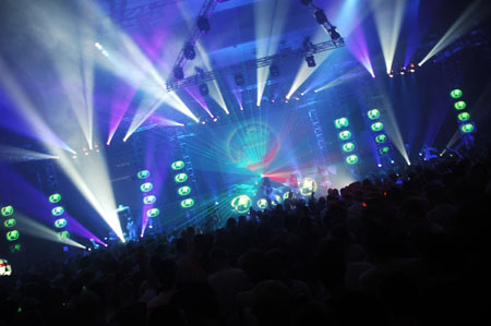 transmission-1189072225.jpg